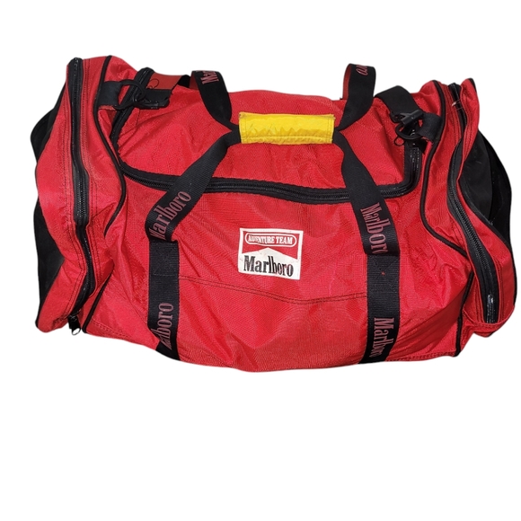 * Vintage Marlboro large Duffle Bag Marlboro logo red color - Picture 1 of 8